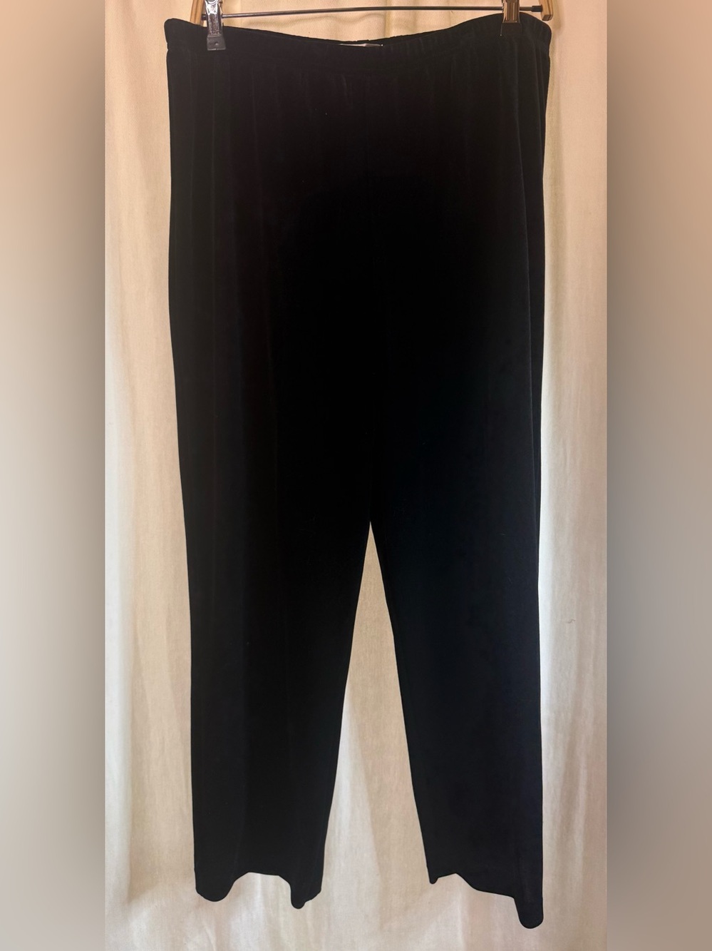 Draper’s & Damon’s Black Velvet Straight-Leg Pants